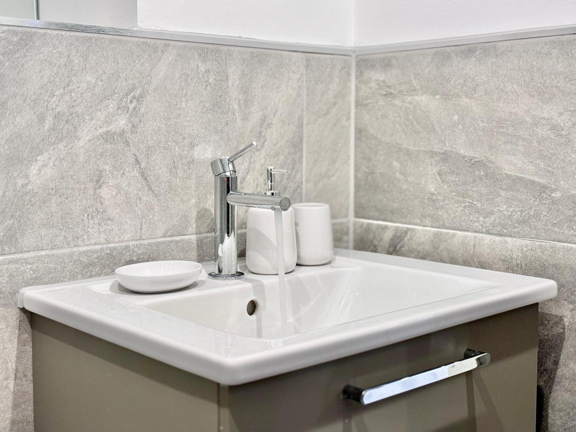 יורק Apartment 43 Citygate With Free Onsite Gym מראה חיצוני תמונה